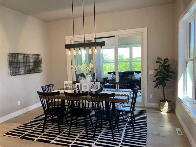 912 Westbridge Court, Waunakee, WI 53597