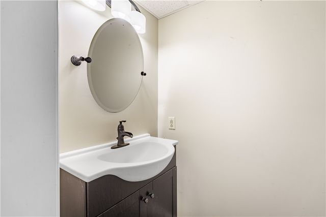 59 Mohawk Street, Coventry, RI 02816