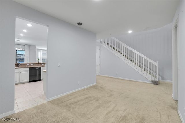 1370 Mariposa CIR 102, Naples, FL 34105