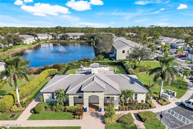 1370 Mariposa CIR 102, Naples, FL 34105