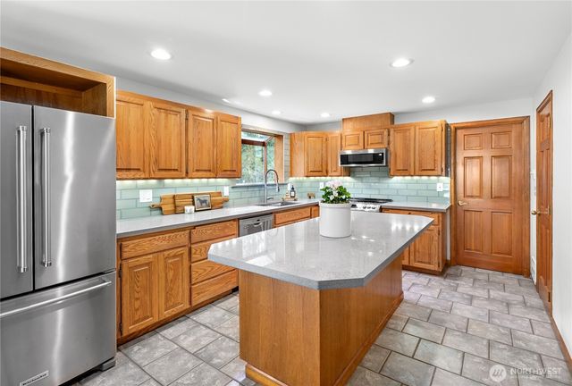 4421 199TH AVENUE SE, Snohomish, WA 98290