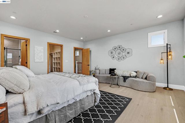 34914 Moina Shaiq Cmn, Fremont, CA 94555
