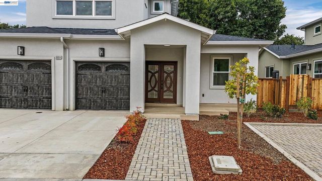 34914 Moina Shaiq Cmn, Fremont, CA 94555