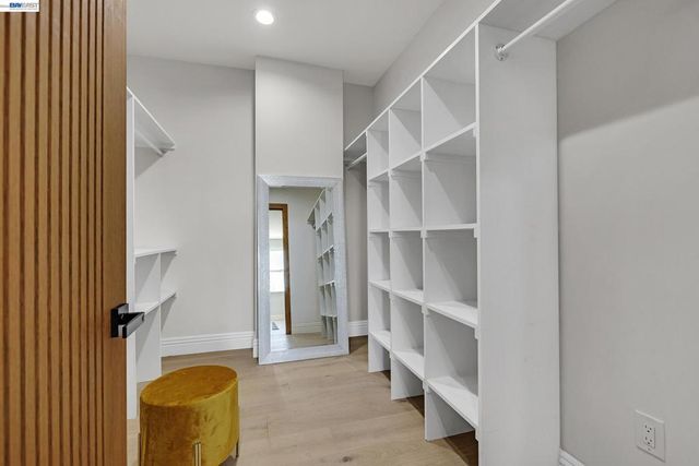 34914 Moina Shaiq Cmn, Fremont, CA 94555