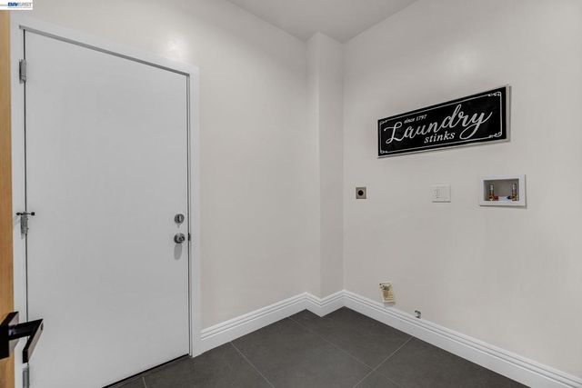 34914 Moina Shaiq Cmn, Fremont, CA 94555