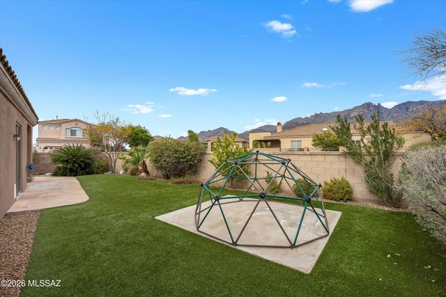 5967 N Campo Abierto, Tucson, AZ 85718