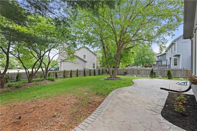 15964 W 160th Terrace, Olathe, KS 66062