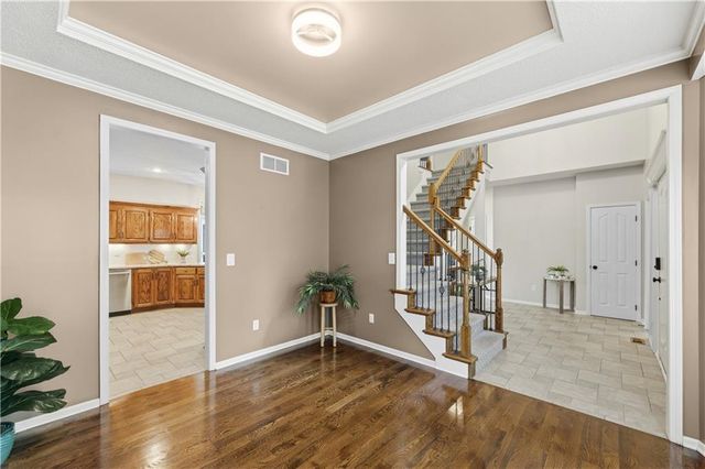 15964 W 160th Terrace, Olathe, KS 66062