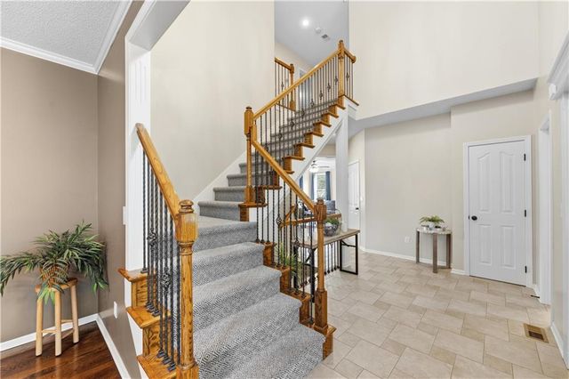 15964 W 160th Terrace, Olathe, KS 66062
