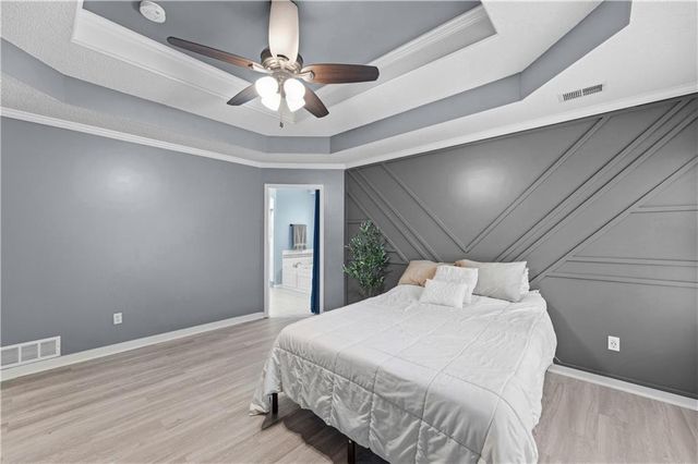 15964 W 160th Terrace, Olathe, KS 66062