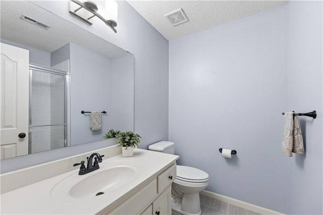 15964 W 160th Terrace, Olathe, KS 66062