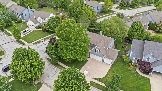 15964 W 160th Terrace, Olathe, KS 66062