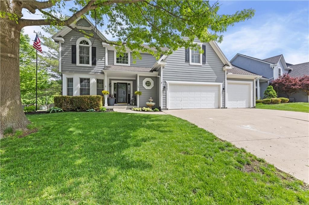 15964 W 160th Terrace, Olathe, KS 66062