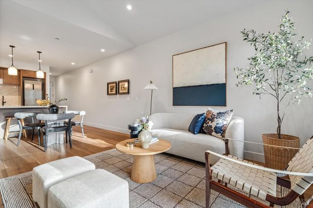 532 Grove St, Healdsburg, CA 95448