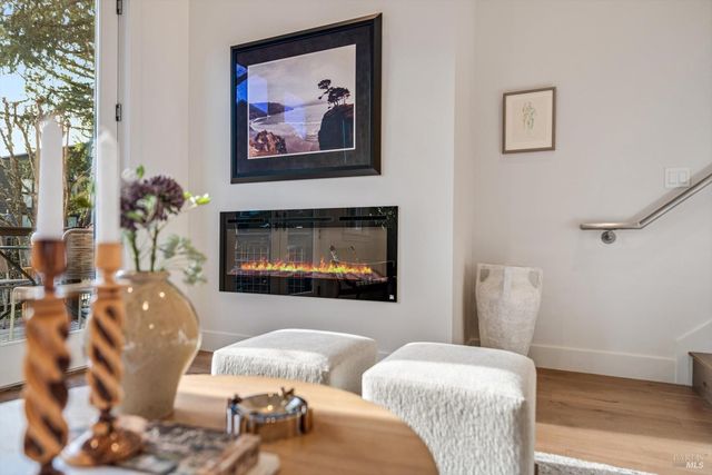 532 Grove St, Healdsburg, CA 95448