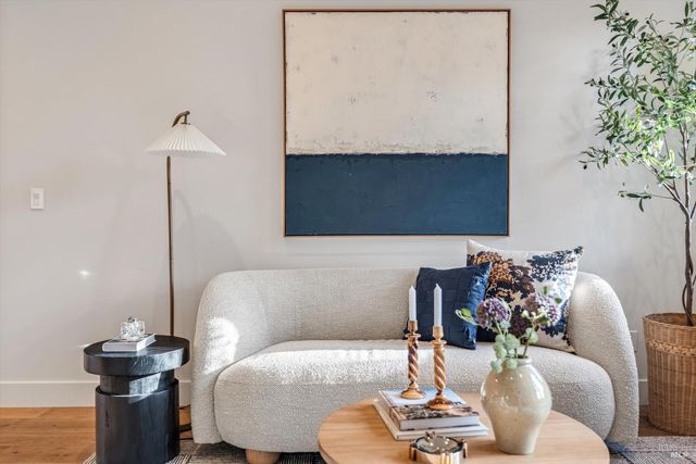 532 Grove St, Healdsburg, CA 95448