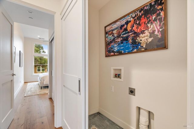 532 Grove St, Healdsburg, CA 95448