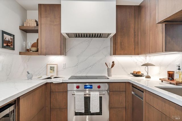 532 Grove St, Healdsburg, CA 95448