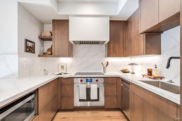 532 Grove St, Healdsburg, CA 95448