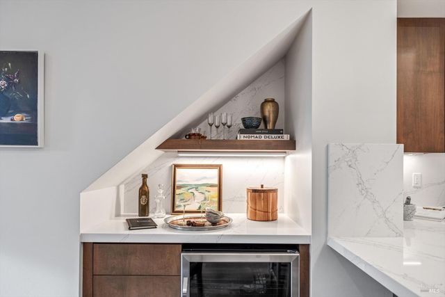 532 Grove St, Healdsburg, CA 95448