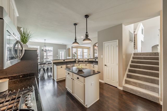 5545 Dunn Hill Drive, Fort Worth, TX 76137