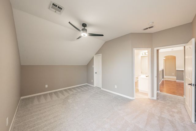 5545 Dunn Hill Drive, Fort Worth, TX 76137