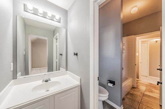 5545 Dunn Hill Drive, Fort Worth, TX 76137