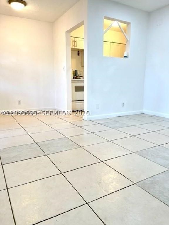 Image 16 of property listing at 1204 NE 5th Ave, Fort Lauderdale, FL 33304