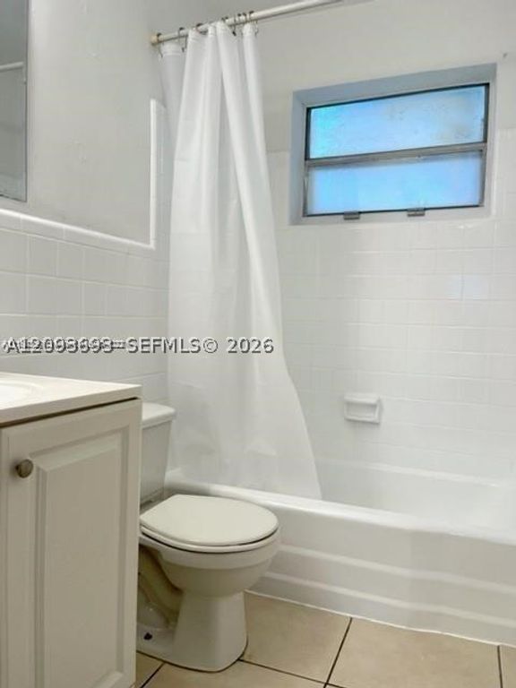 Image 18 of property listing at 1204 NE 5th Ave, Fort Lauderdale, FL 33304