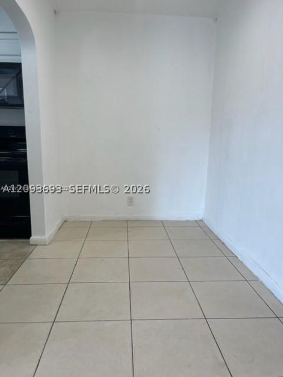 Image 5 of property listing at 1204 NE 5th Ave, Fort Lauderdale, FL 33304