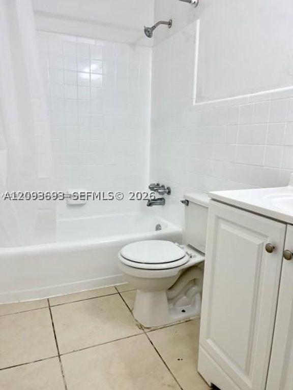 Image 9 of property listing at 1204 NE 5th Ave, Fort Lauderdale, FL 33304