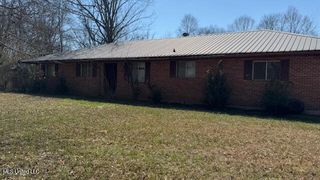 4384 Old Hillsboro Road, Forest, MS 39074