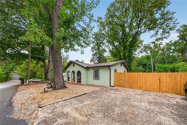 606 Melody Lane, Bentonville, AR 72712