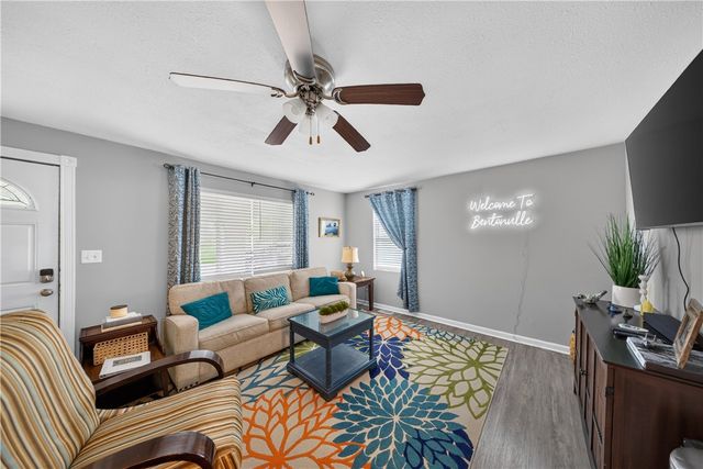 606 Melody Lane, Bentonville, AR 72712