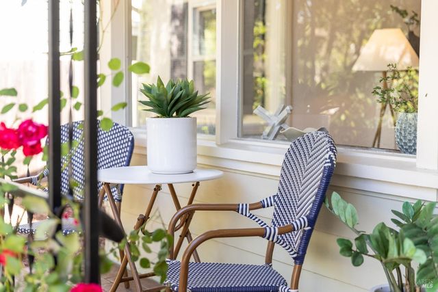 1828 Humboldt St, Santa Rosa, CA 95404