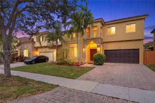 22505 SW 94th Place, Cutler Bay, FL 33190