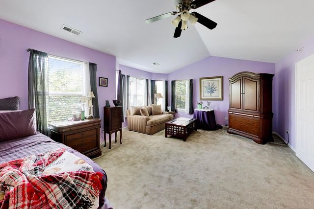 1050 Samantha Drive, Lake Zurich, IL 60047