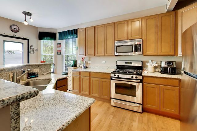1050 Samantha Drive, Lake Zurich, IL 60047