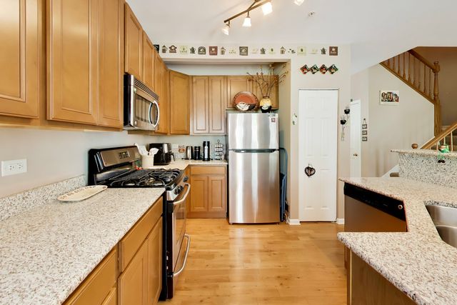1050 Samantha Drive, Lake Zurich, IL 60047