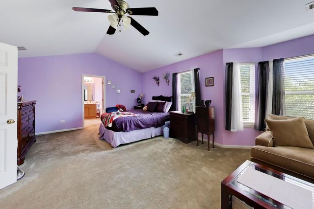 1050 Samantha Drive, Lake Zurich, IL 60047
