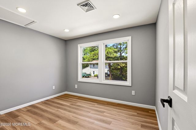 203 Seneca Trail, Browns Mills, NJ 08015