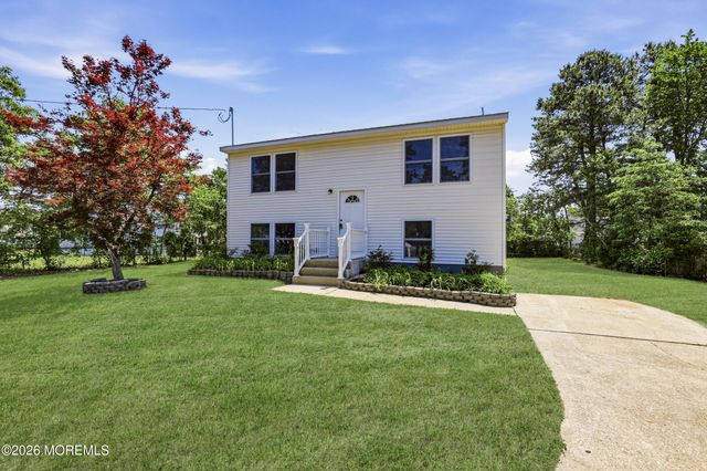 203 Seneca Trail, Browns Mills, NJ 08015