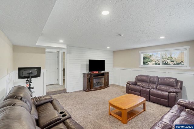 1706 Chelan St NE, Keizer, OR 97303