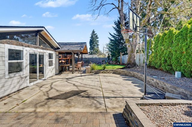 1706 Chelan St NE, Keizer, OR 97303