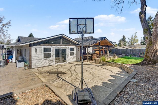 1706 Chelan St NE, Keizer, OR 97303