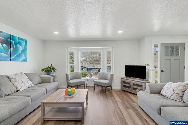 1706 Chelan St NE, Keizer, OR 97303