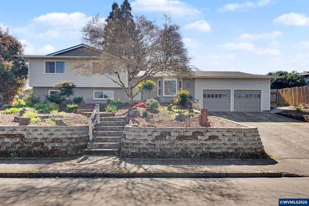 1706 Chelan St NE, Keizer, OR 97303