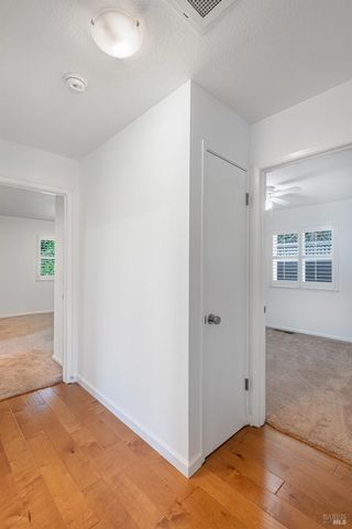 1323 Prentice Dr, Healdsburg, CA 95448