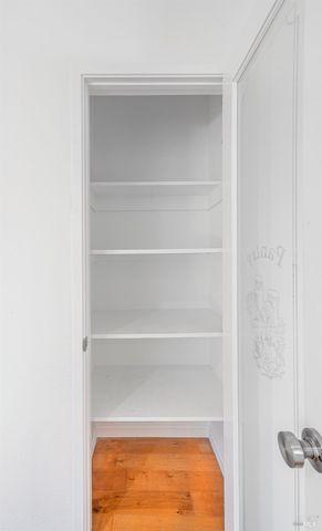 1323 Prentice Dr, Healdsburg, CA 95448