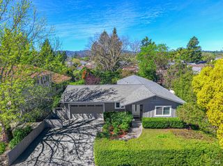 1323 Prentice Dr, Healdsburg, CA 95448